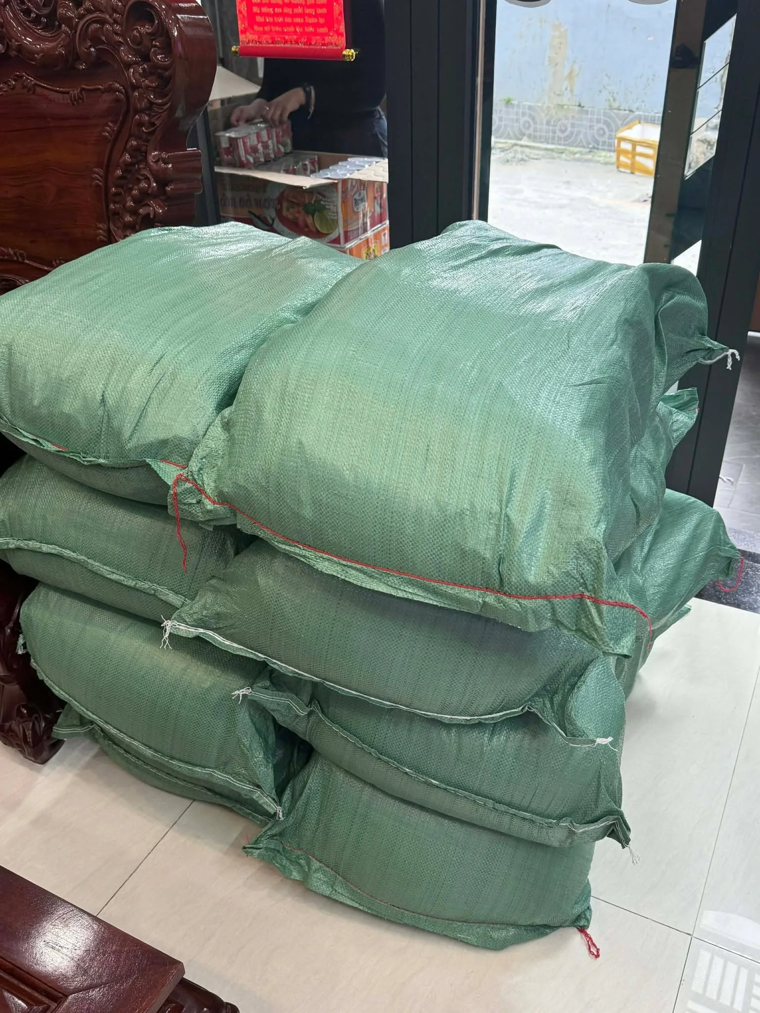 JuliAn relief sacks at salon entrance